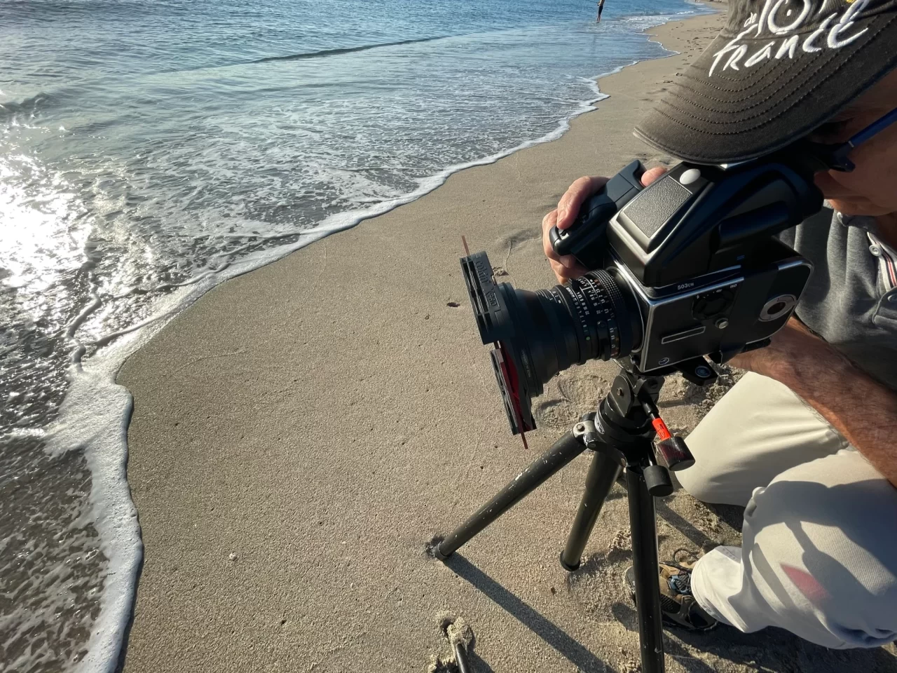 Frank Iannotti photography surf on beach with Hasselblad 503CW and 40mm Distagon lens, red filter and polarizer